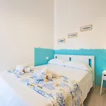 Tatil Evi Casa Vittoria - A Cozy Townhouse With Outdoor Spaces Villasimius