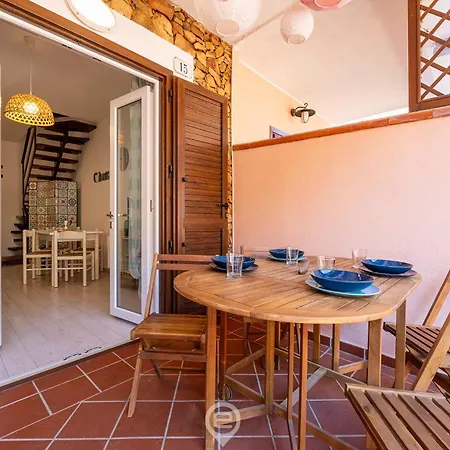 Estay - Casa Vittoria - A Cozy Townhouse With Outdoor Spaces Ferienhaus
