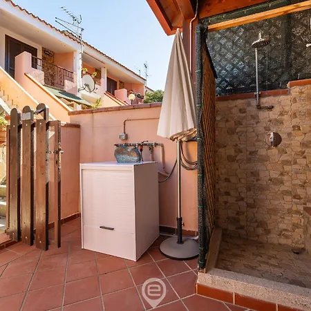 Estay - Casa Vittoria - A Cozy Townhouse With Outdoor Spaces Ferienhaus Villasimius